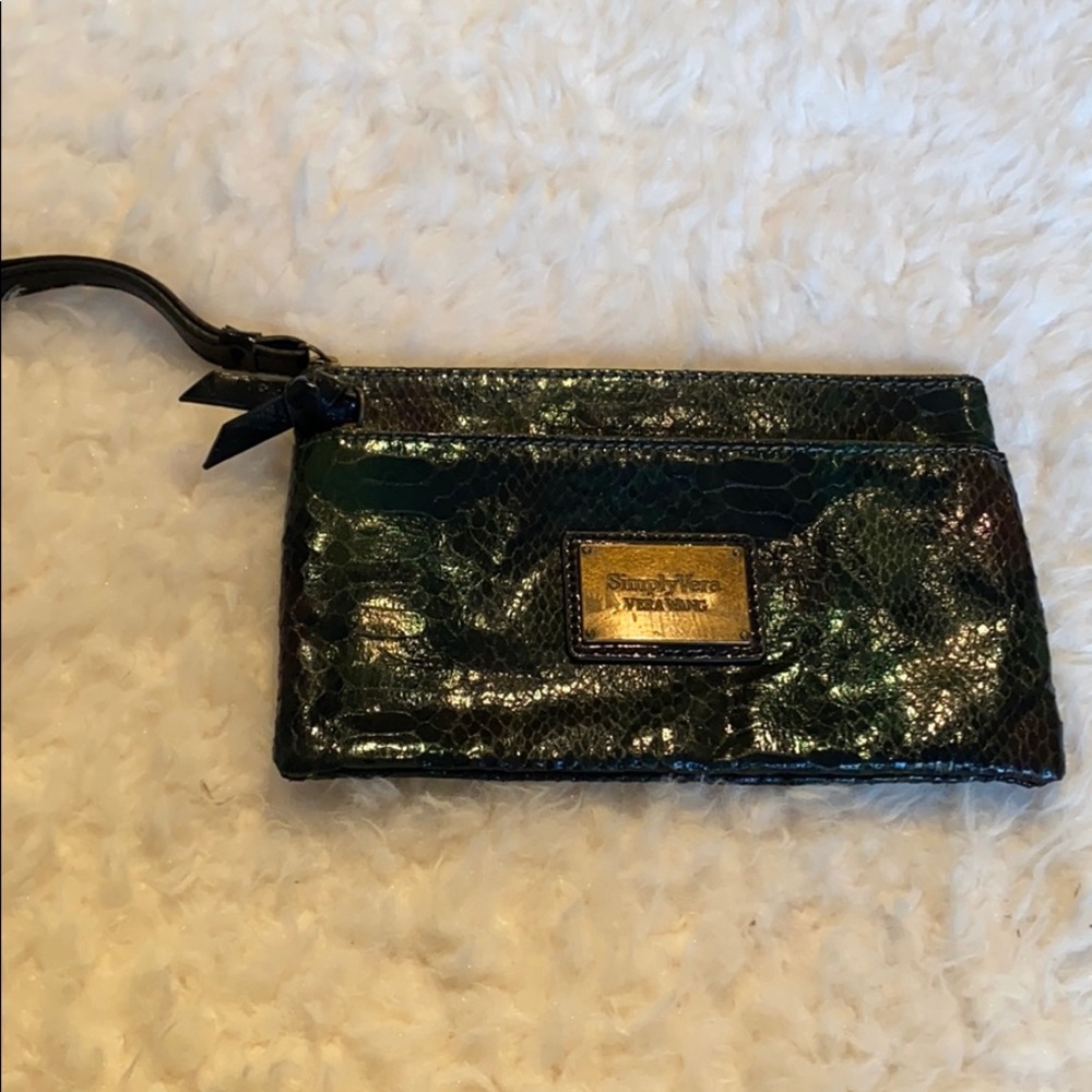 Simply Vera Green/Black Snake Skin Clutch